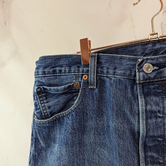 Vintage Levis Jeans Mens 36 X 30 501 XX Y2K Denim Rigid Button Fly Distressed - Picture 2 of 13